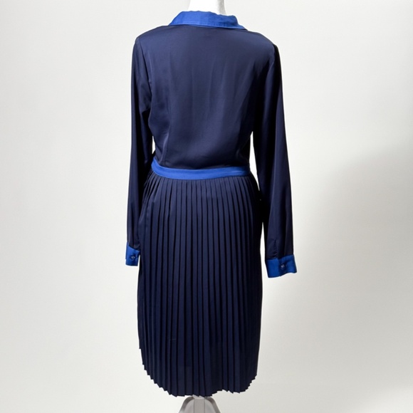 ModCloth Just My Typist Pleated Shirtdress Navy Pockets Size 6 Retail $99 💙👗✨ - Picture 4 of 16